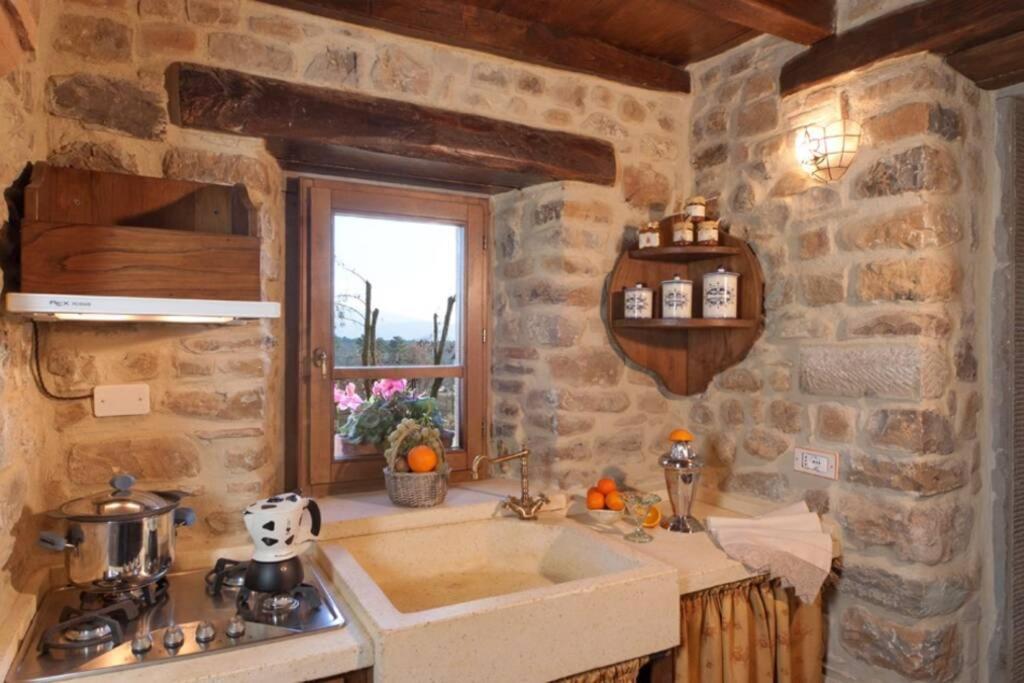 Villa Liz Tuscany, Private Pool, Hot Tub, Property Fenced, Pets Allowed Poppi Extérieur photo