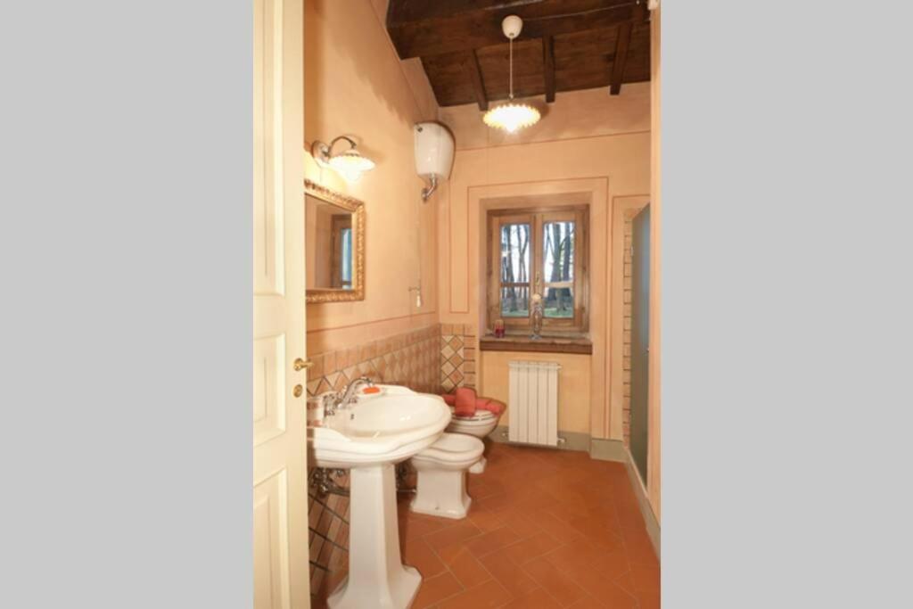 Villa Liz Tuscany, Private Pool, Hot Tub, Property Fenced, Pets Allowed Poppi Extérieur photo