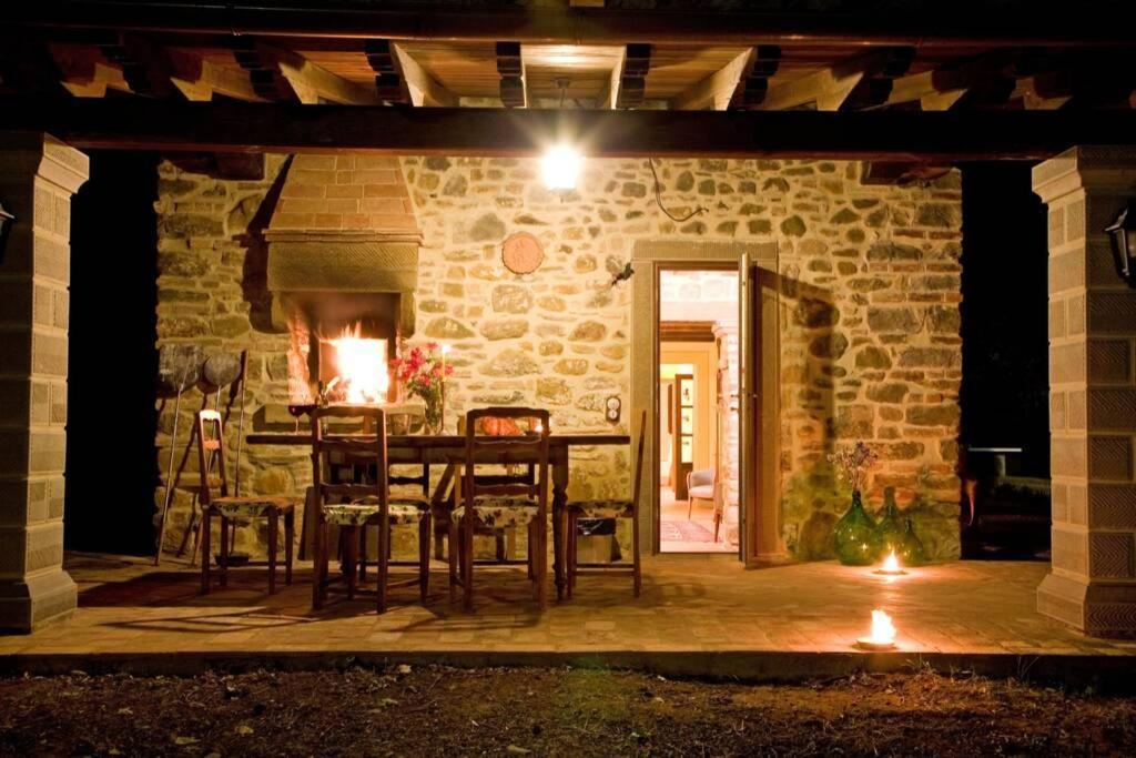 Villa Liz Tuscany, Private Pool, Hot Tub, Property Fenced, Pets Allowed Poppi Extérieur photo